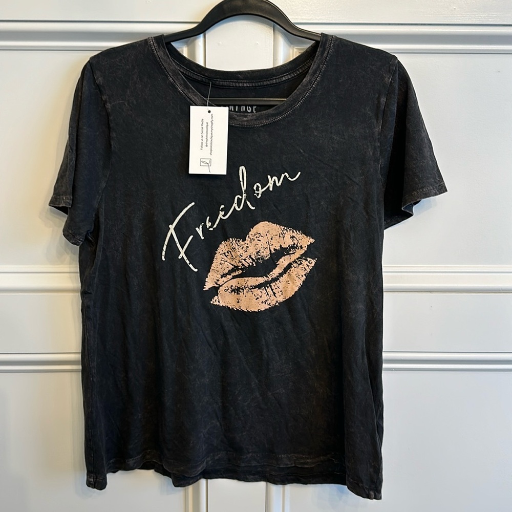 Freedom Graphic Tee with Acid Wash